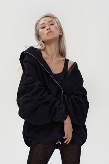 бомбер oversize у чорному кольорі