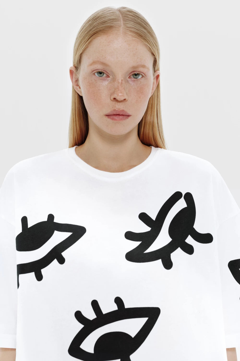 футболка "eyes" у білому кольорі