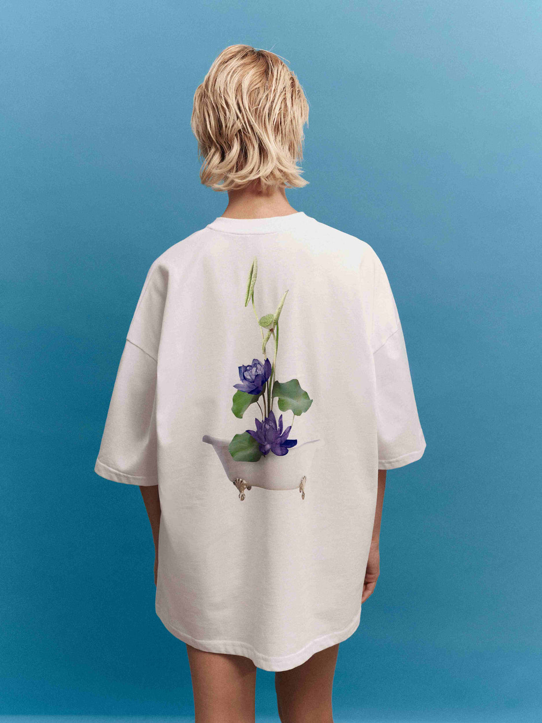 футболка "care so much" у білому кольорі