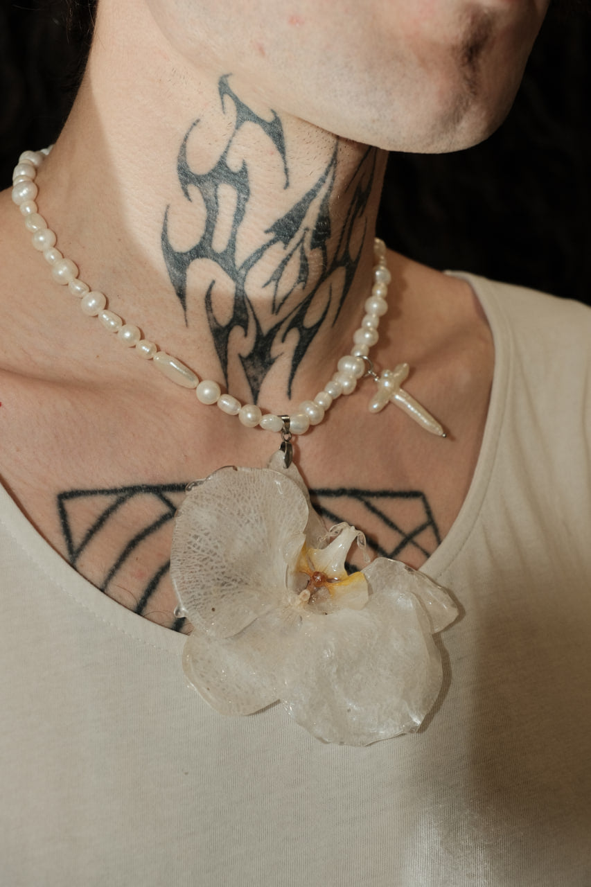 підвіска орхідея з перлами