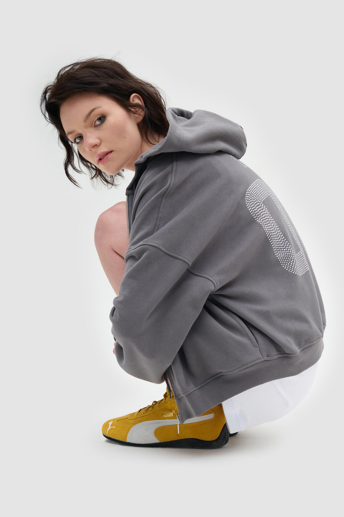 зіпер укорочений зі стразами СЕО 00 у сірому кольорі