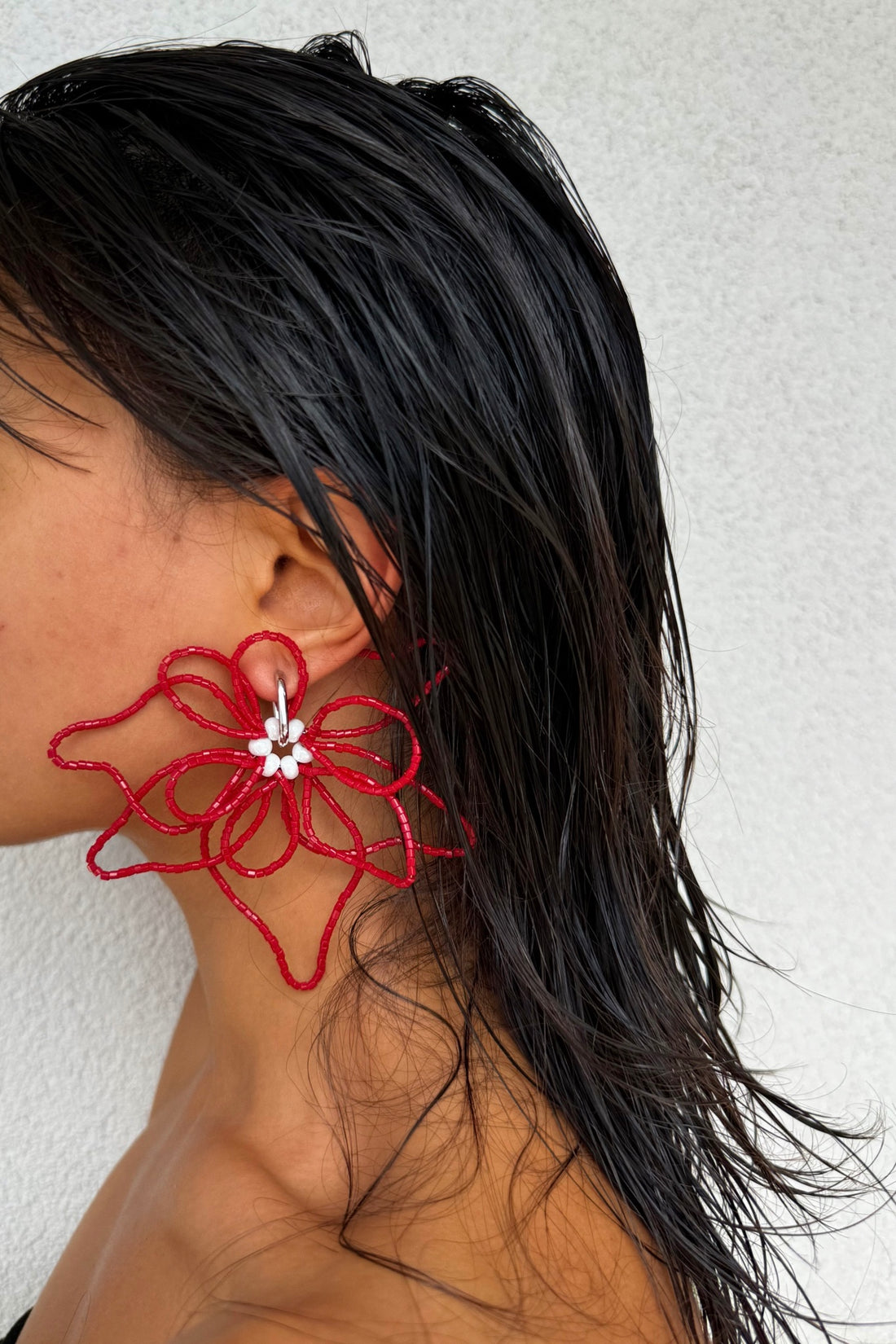 моносережка-підвіска, червона квітка трансформер