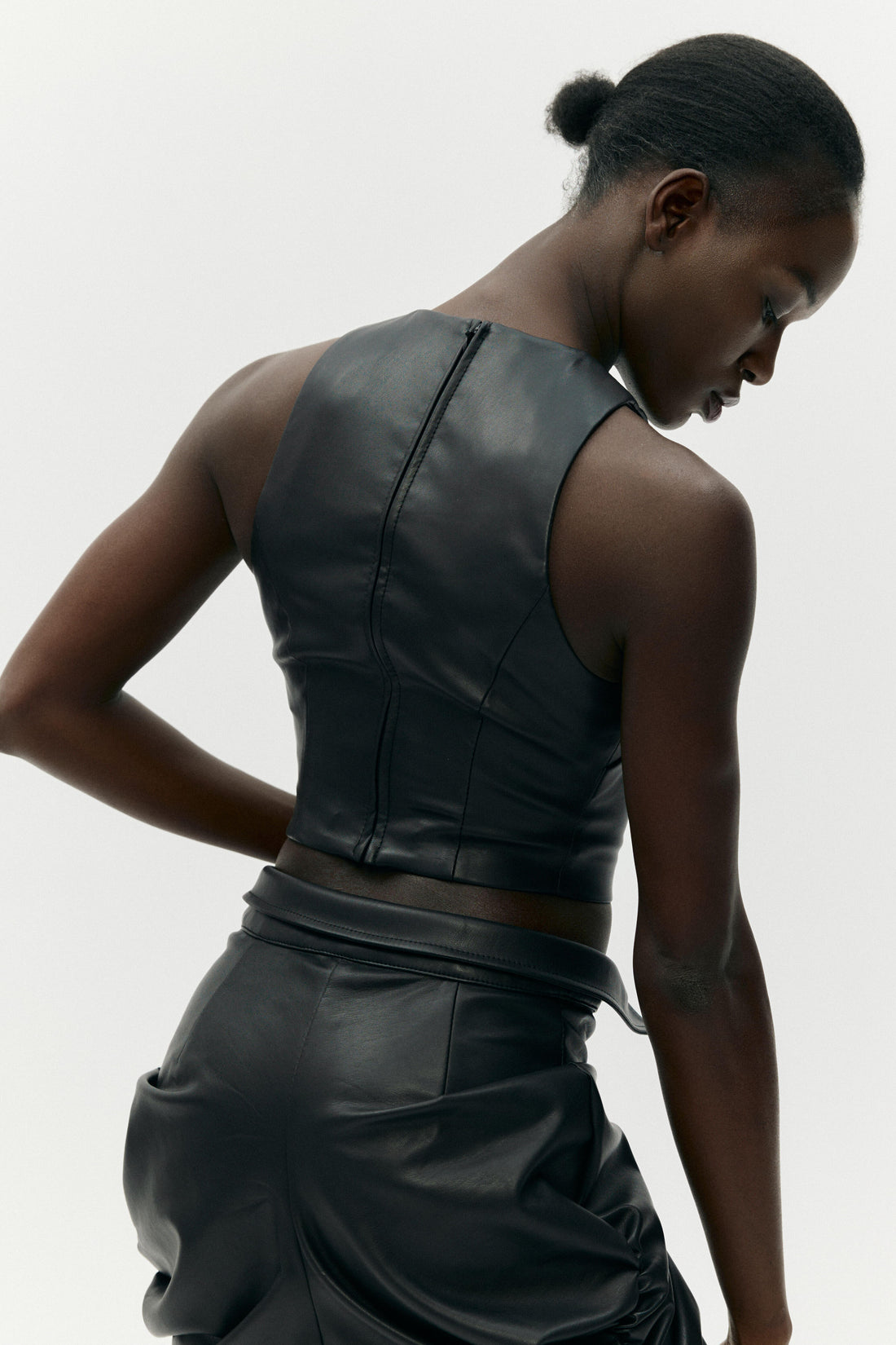 шкіряний топ