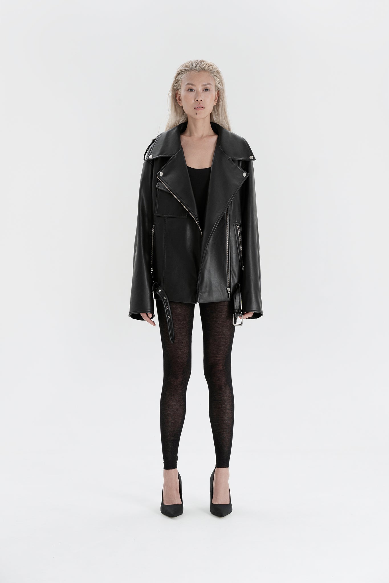 *косуха у чорному кольорі special selection