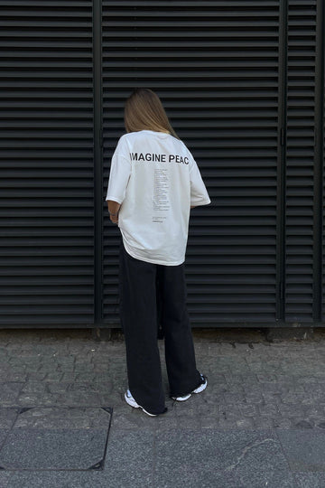 футболка "imagine peace" у молочному кольорі
