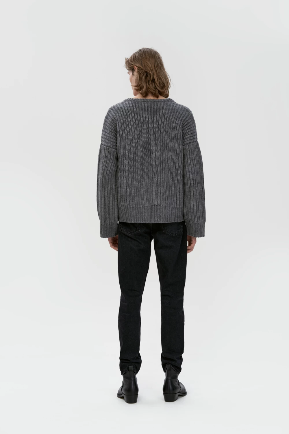 sweater with a deep v-neck sleeve in grey color
