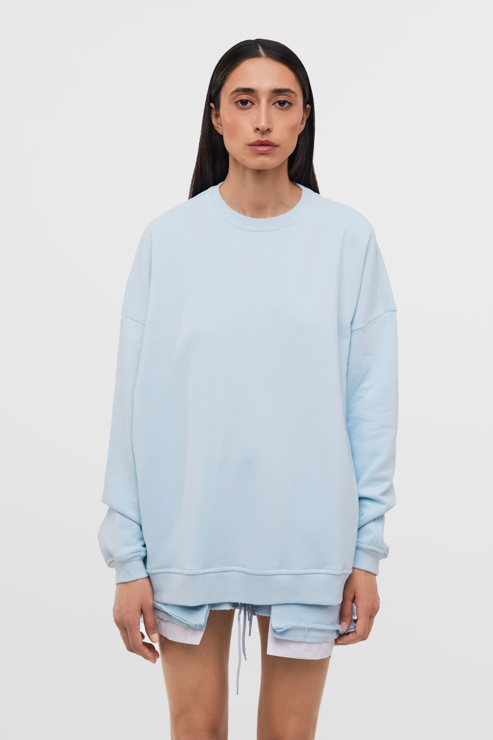 basic sweatshirt in blue color