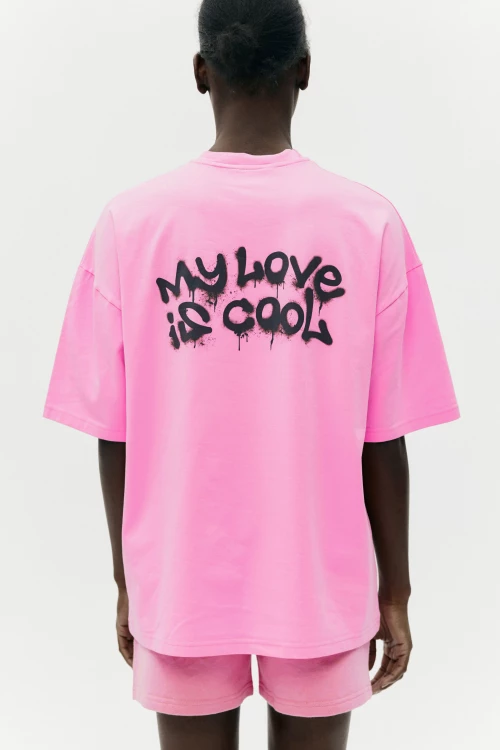 t-shirt "my love is cool" in bubble color