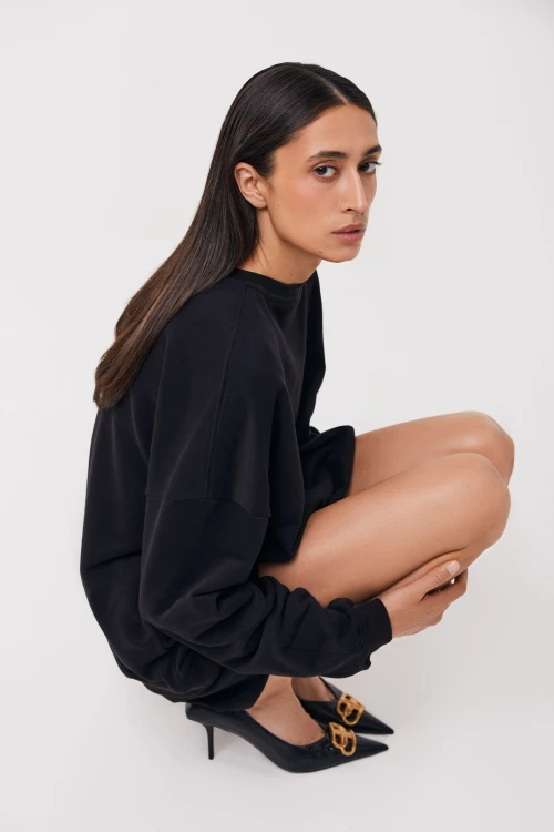 basic sweatshirt in black color