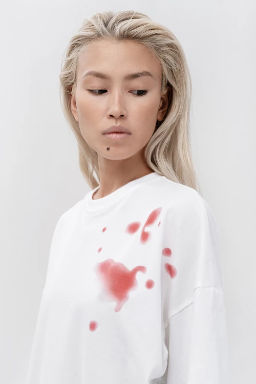 t-shirt with stains in white color