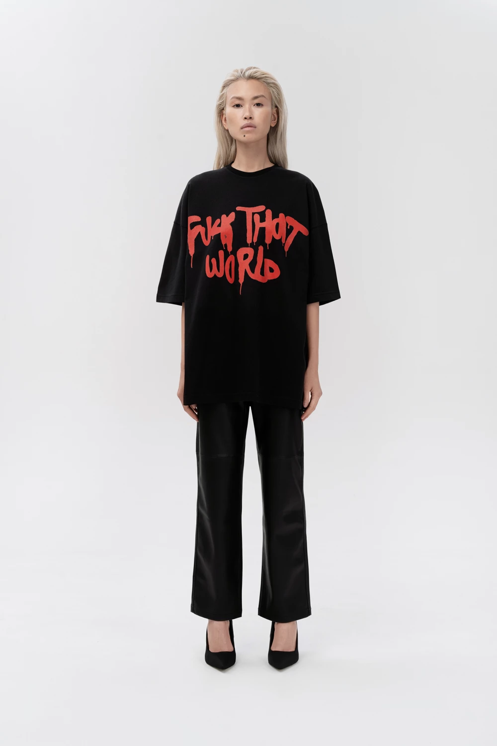 футболка "fuck that world" у чорному кольорі