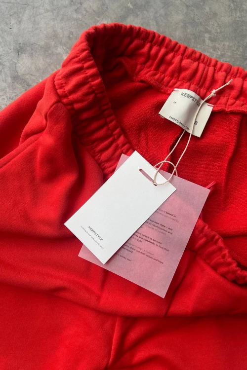 pants "groove" in red color