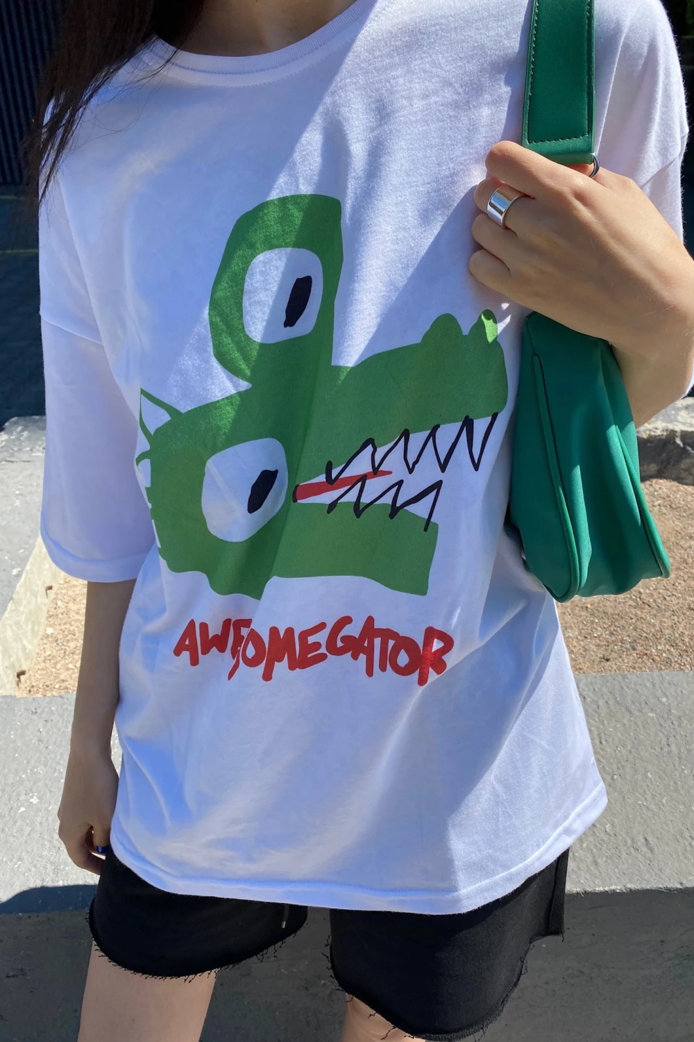 футболка "awesomegator" в білому кольорі