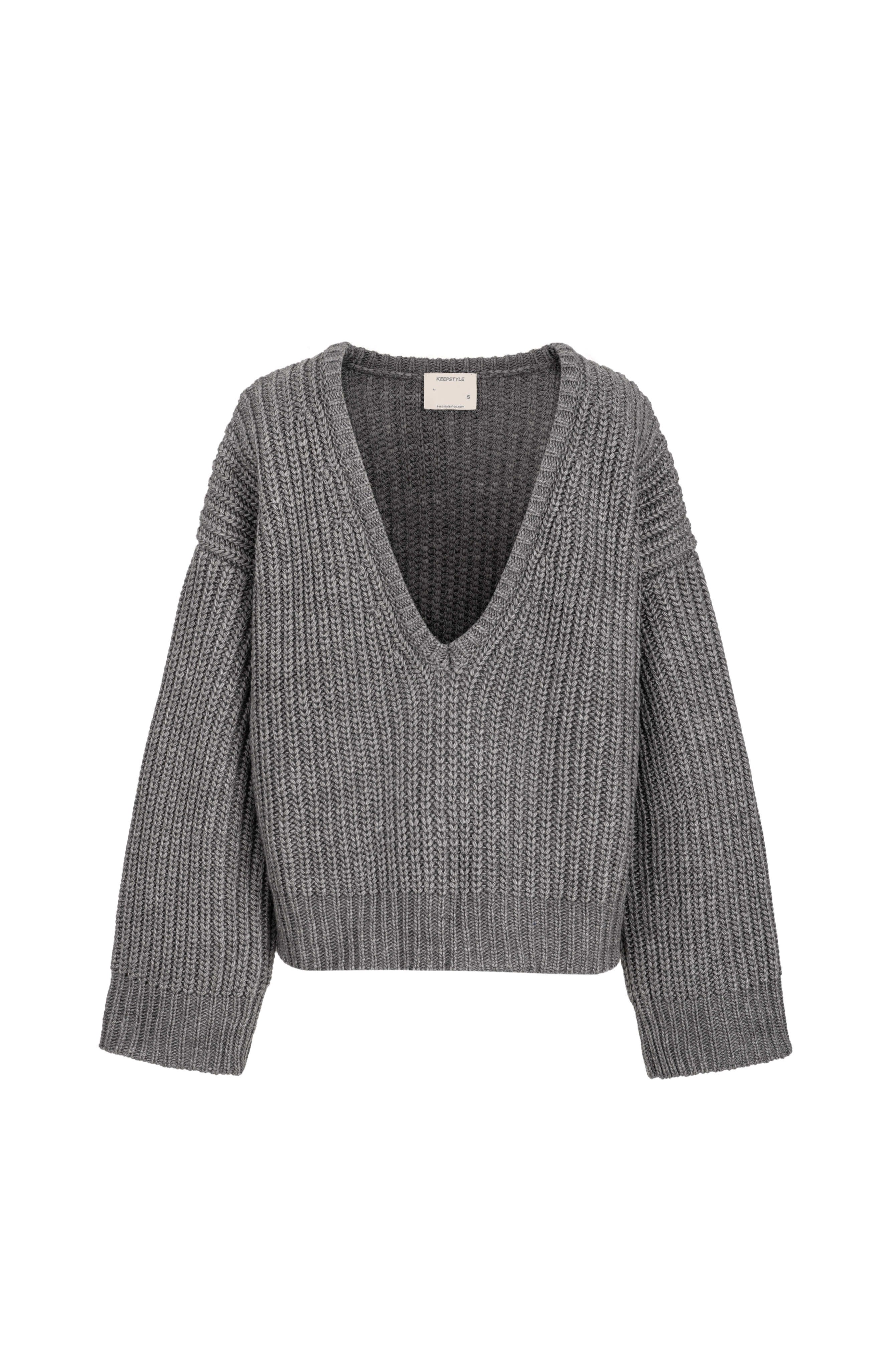 sweater with a deep v-neck sleeve in grey