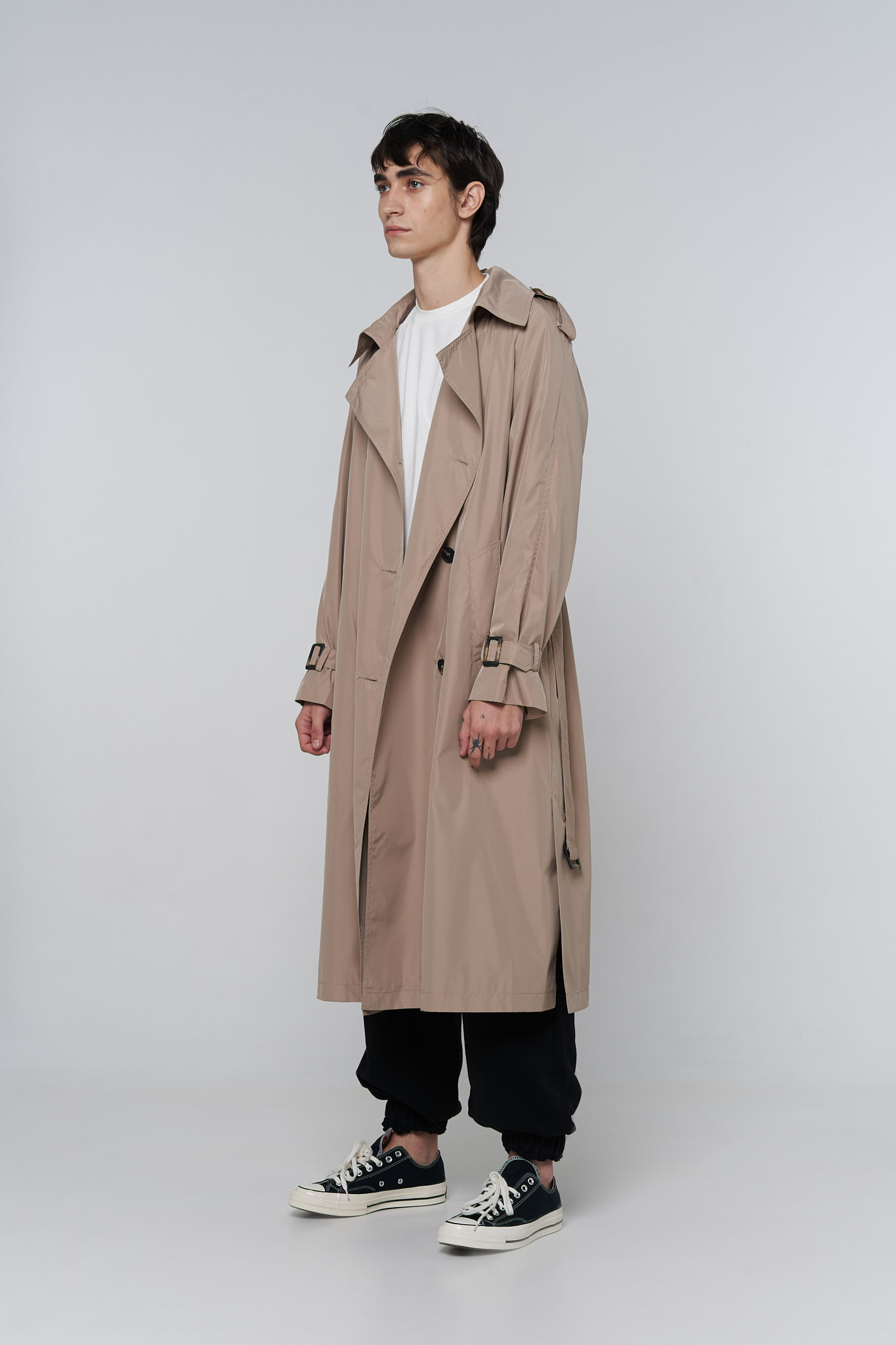 80s trench coat in biege color
