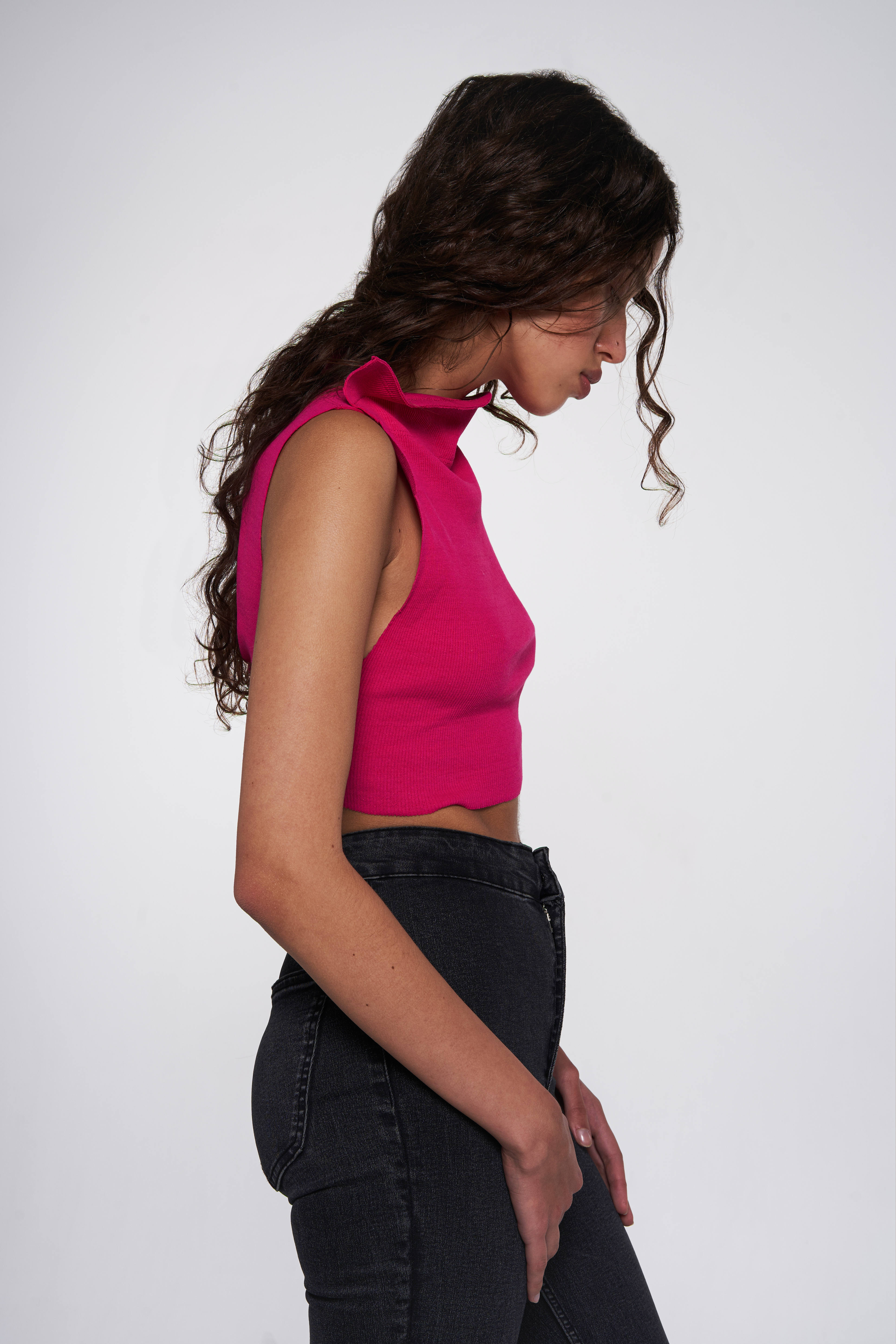rough ribbed top in fuchsia color