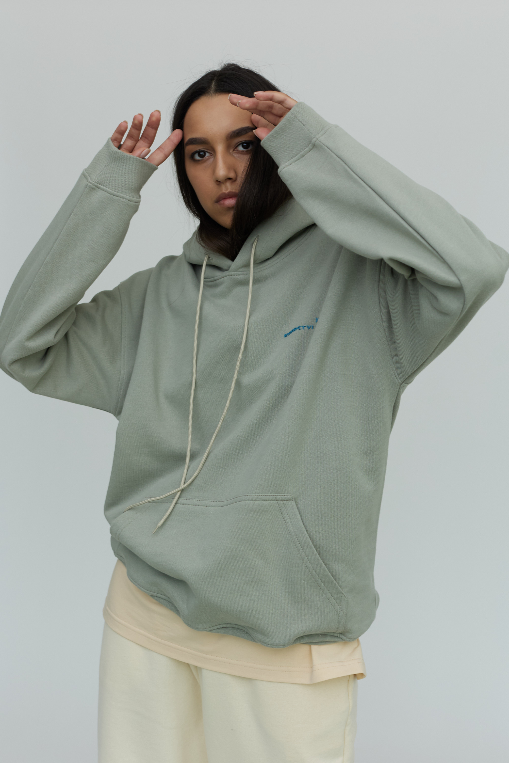 logo hoodie in forest color